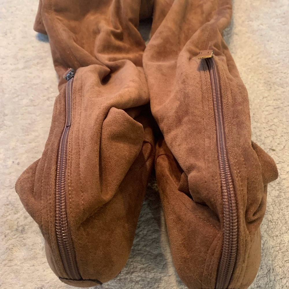 Brown Suede Knee-High Boots Size 5.5 - Picture 6 of 6